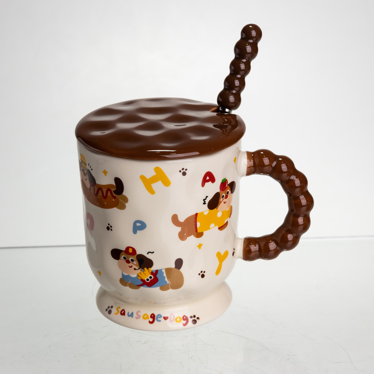 Новорічна порцелянова чашка "Весела Такса" з кришкою та ложкою 400 мл, Святкова кружка чашка для дітей на подарунок FM-17B