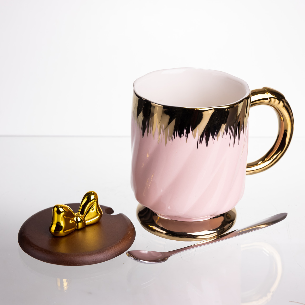 Новорічна порцелянова чашка «Золотий Вихор» 450 мл з кришкою і ложкою Yiwu FM-23B