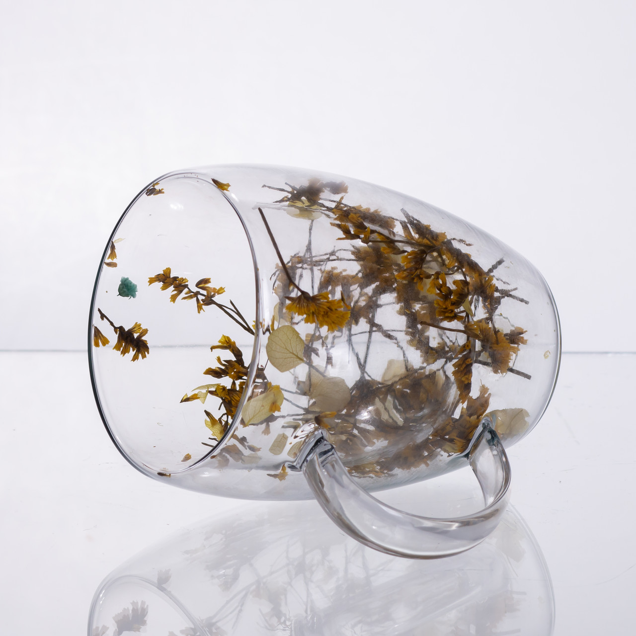 Чашка скляна з подвійними стінками, склянка з термостійкого скла з декором жовтих сухоцвітів 350 мл 64486-43