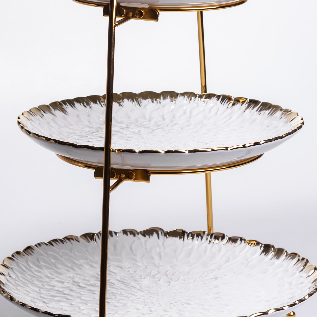 Фруктовниця на 3 яруси фуршетна стійка для закусок 29×25×20 (см) цукерка Білий із золотом YZH-009