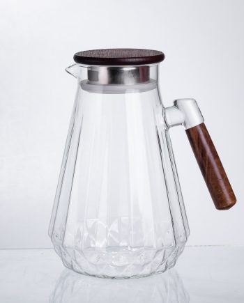 Глечик для напоїв 1.7 (л) для компоту, мохіто, лимонаду, сангрії скляний глечик із ручкою й бамбуковою кришкою 64486-71