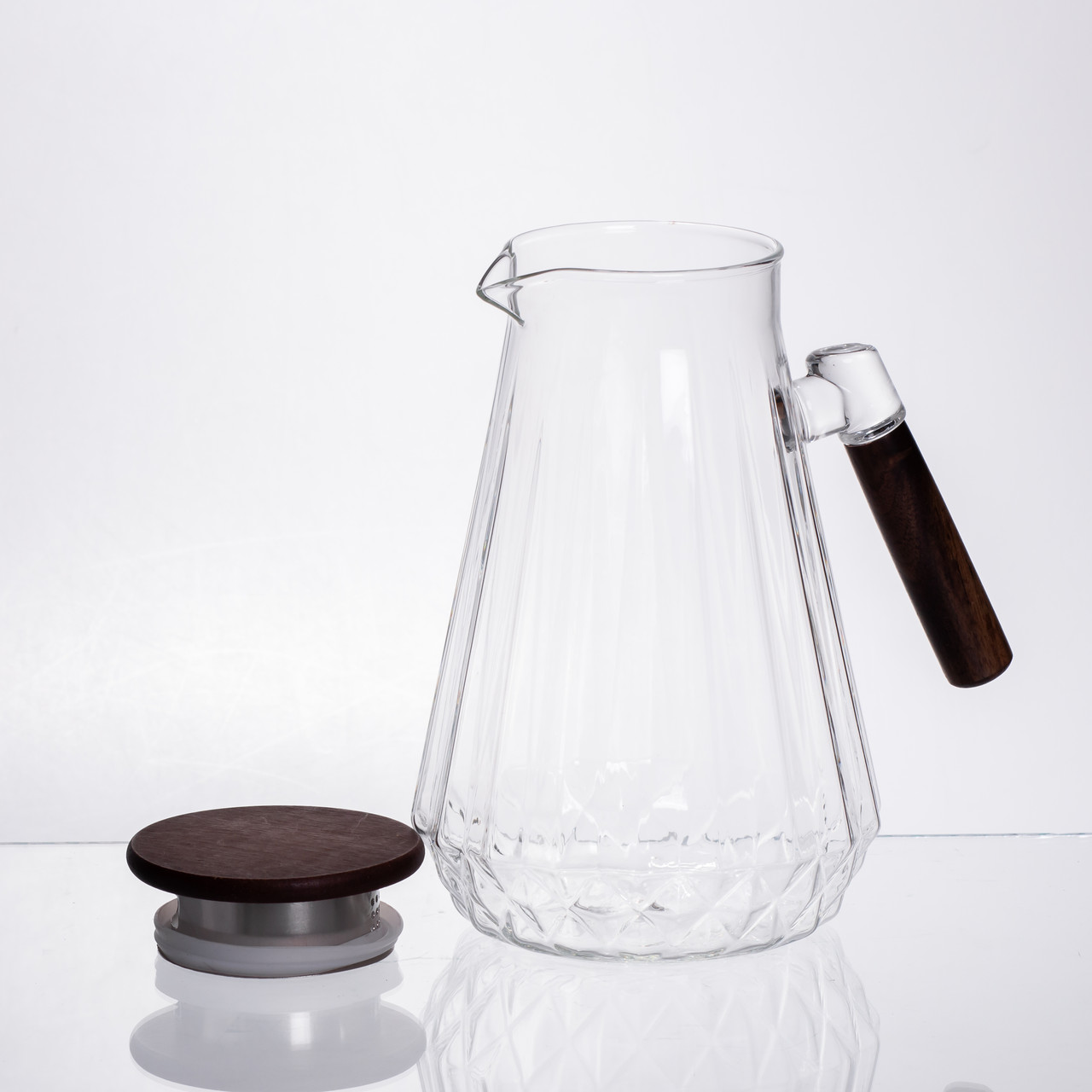 Глечик для напоїв 1.7 (л) для компоту, мохіто, лимонаду, сангрії скляний глечик із ручкою й бамбуковою кришкою 64486-71