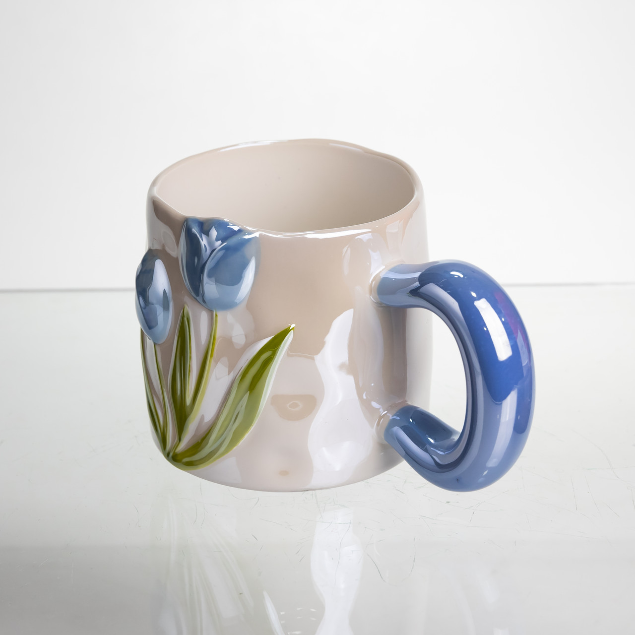 Новорічна порцелянова чашка для чаю та кави "Ніжний Тюльпан" з 3D-декором 400 мл, святкова кружка чашка на подарунок Блакитний FM-40D