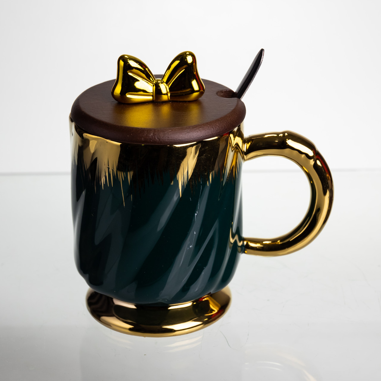 Новорічна порцелянова чашка «Золотий Вихор» 450 мл з кришкою і ложкою Yiwu FM-23A