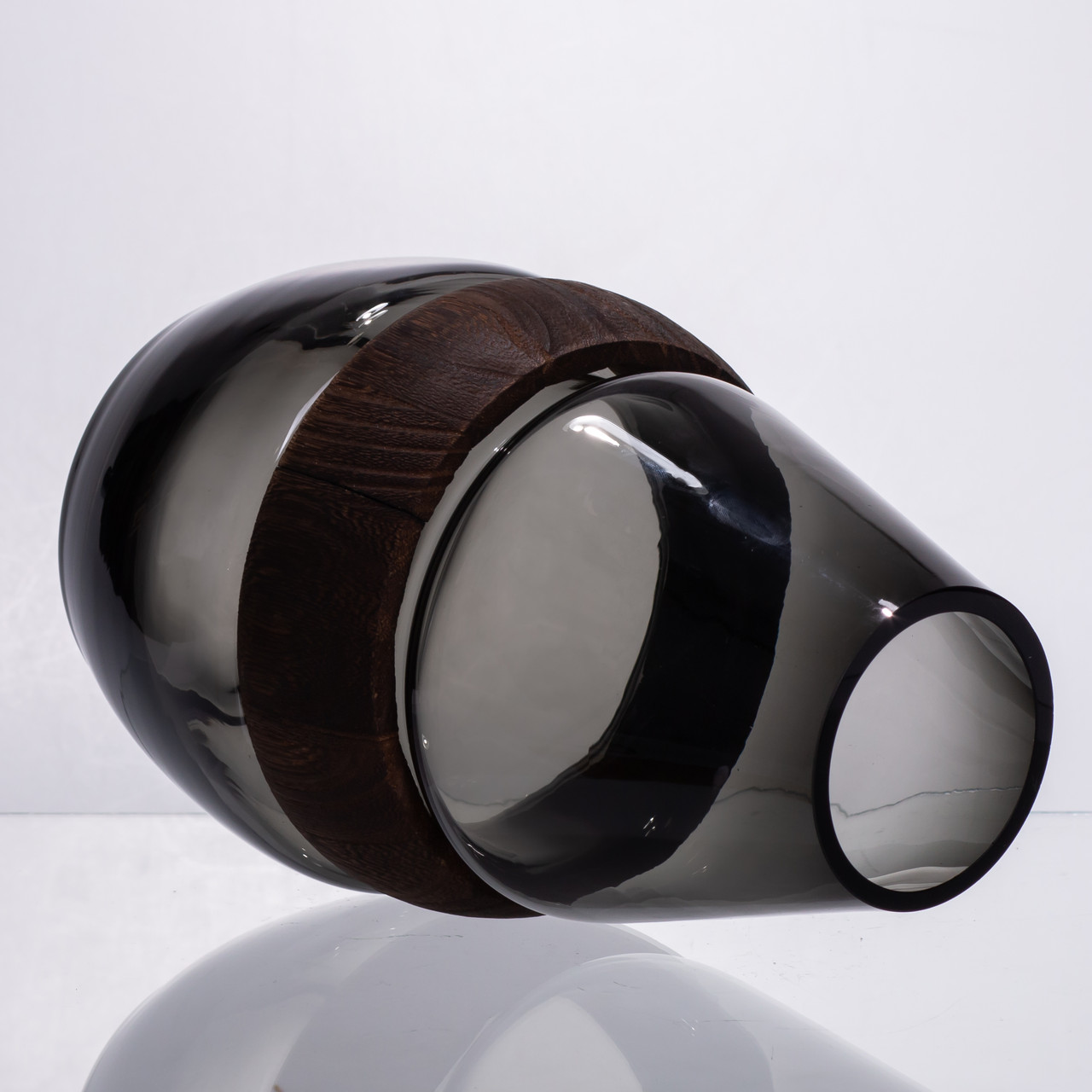 Скляна ваза з деревом кругла прозора HP-32-6