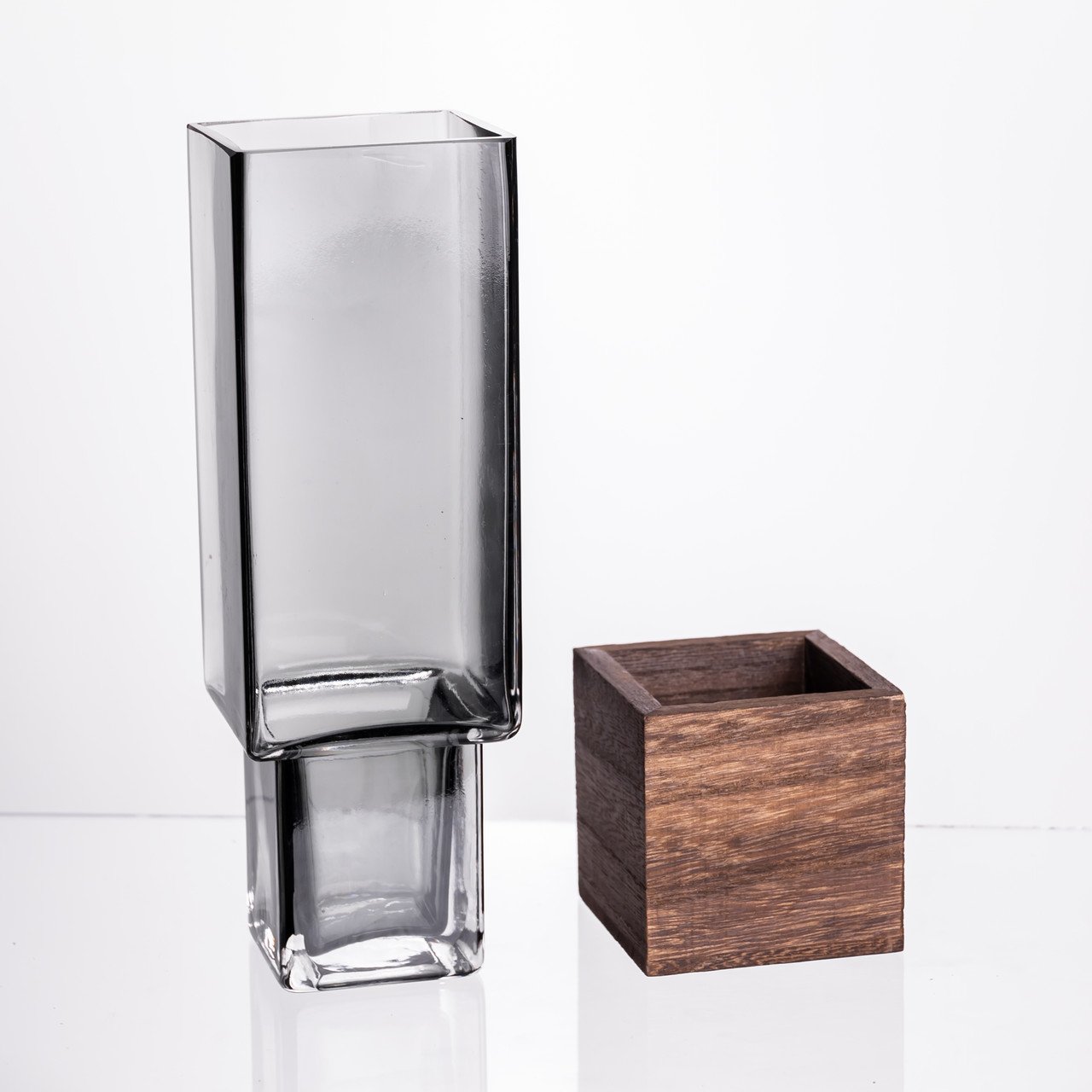 Ваза для квітів квадратная скляна 8×8×25 (см) декоративна ваза 900 (мл) із товстого скла HP-19-160-2