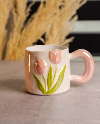 Новорічна порцелянова чашка для чаю та кави "Ніжний Тюльпан" з 3D-декором 400 мл, святкова кружка чашка на подарунок Рожевий FM-40A