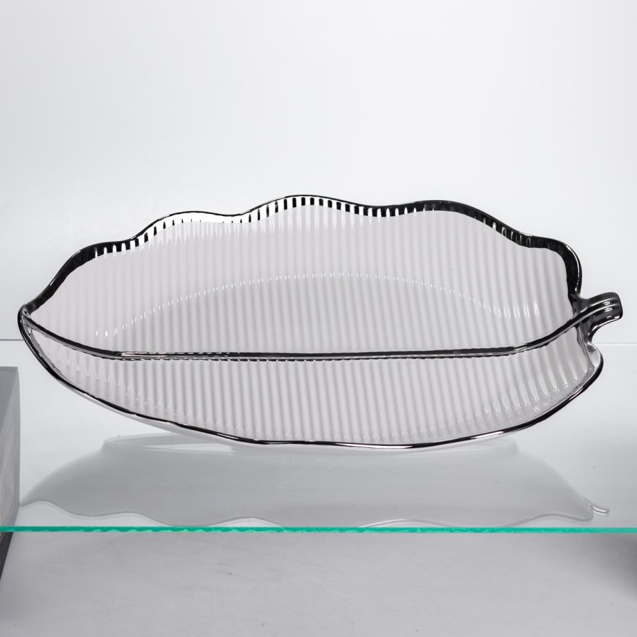 Порцелянова менажниця «Листок» з чорним обідком 2 секції 35,5 см ML6046