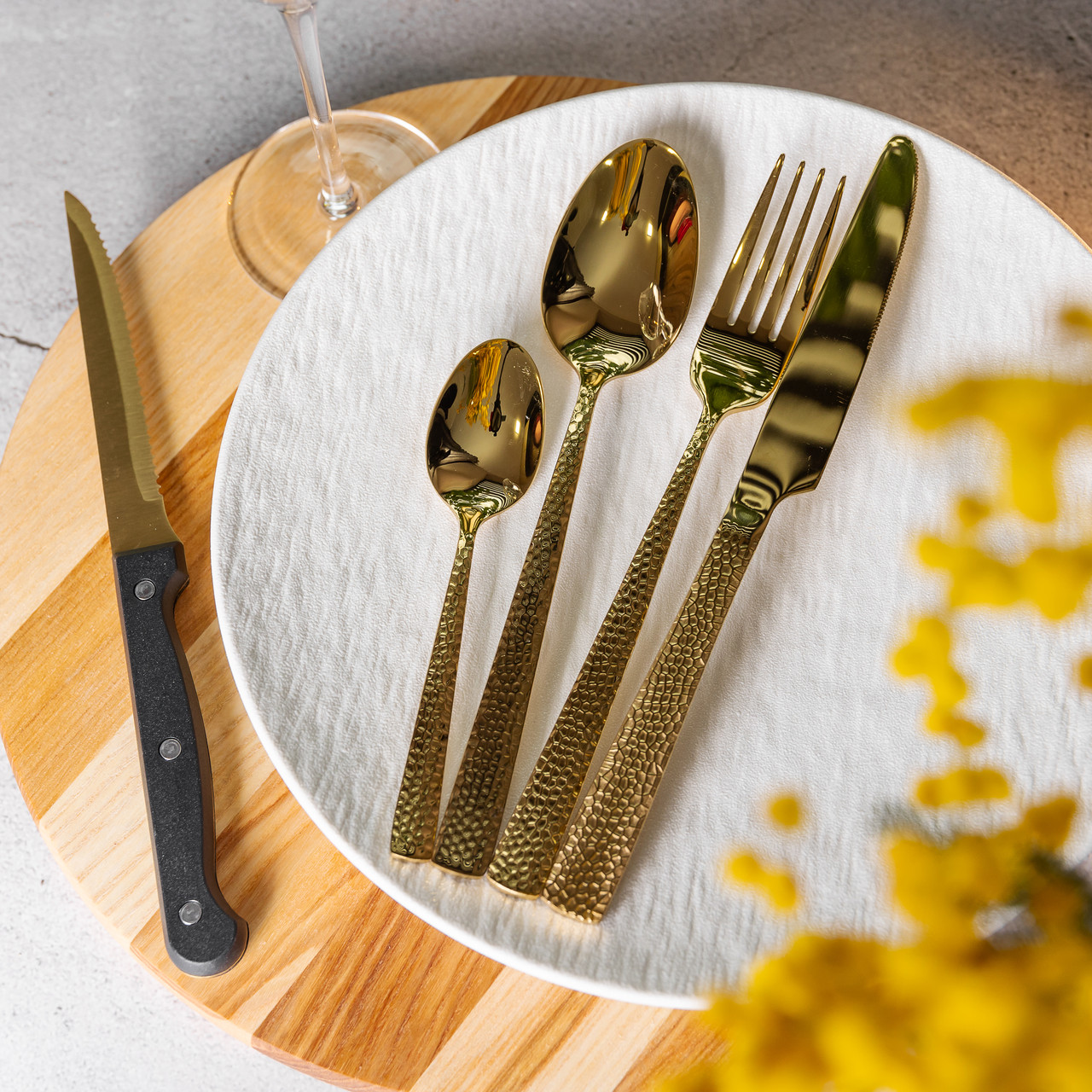 Набір столових приборів у футлярі на 6 осіб столовий набір 30 предметів у футлярі Золото HP-20-28