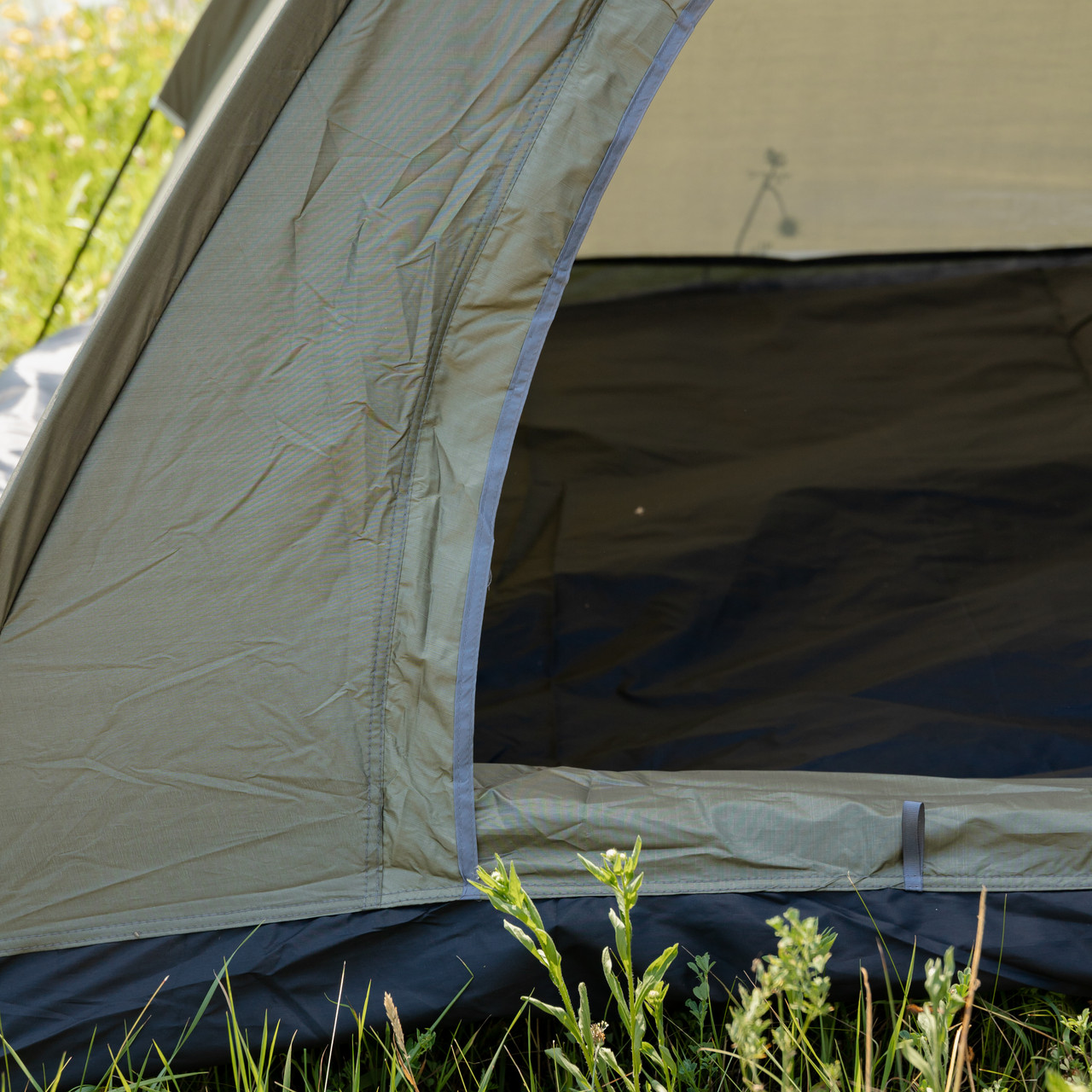 Намет двомісний 200×150×120 (см) кемпінговий туристичний для риболовлі, полювання LU-025GR Хакі