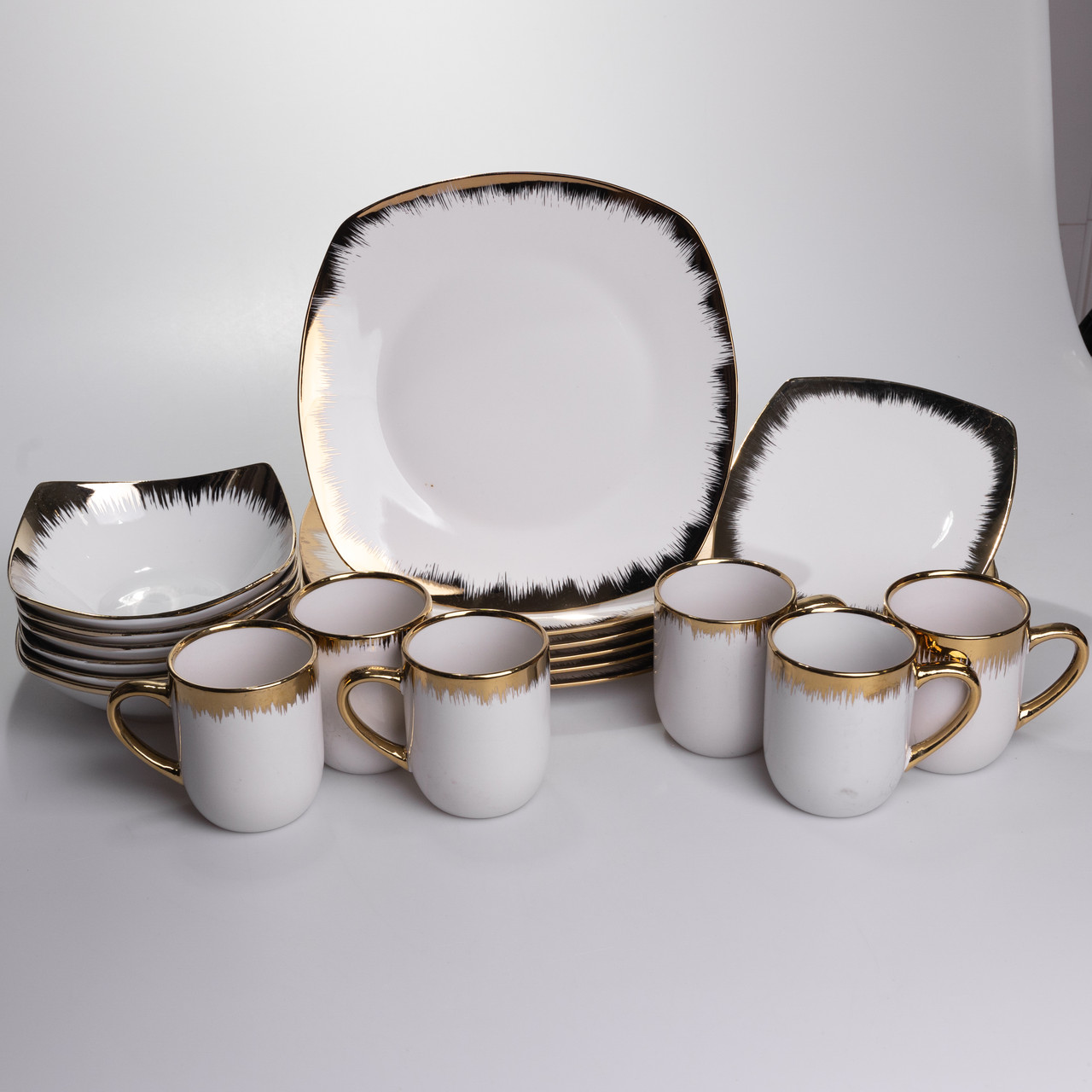 Столовий набір посуду тарілок і чашок 24 предмети на 6 персон «Геометрія» порцеляновий SD-24-1