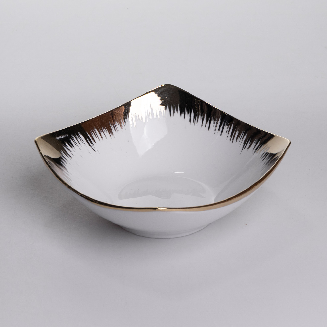 Столовий набір посуду тарілок і чашок 24 предмети на 6 персон «Геометрія» порцеляновий SD-24-1