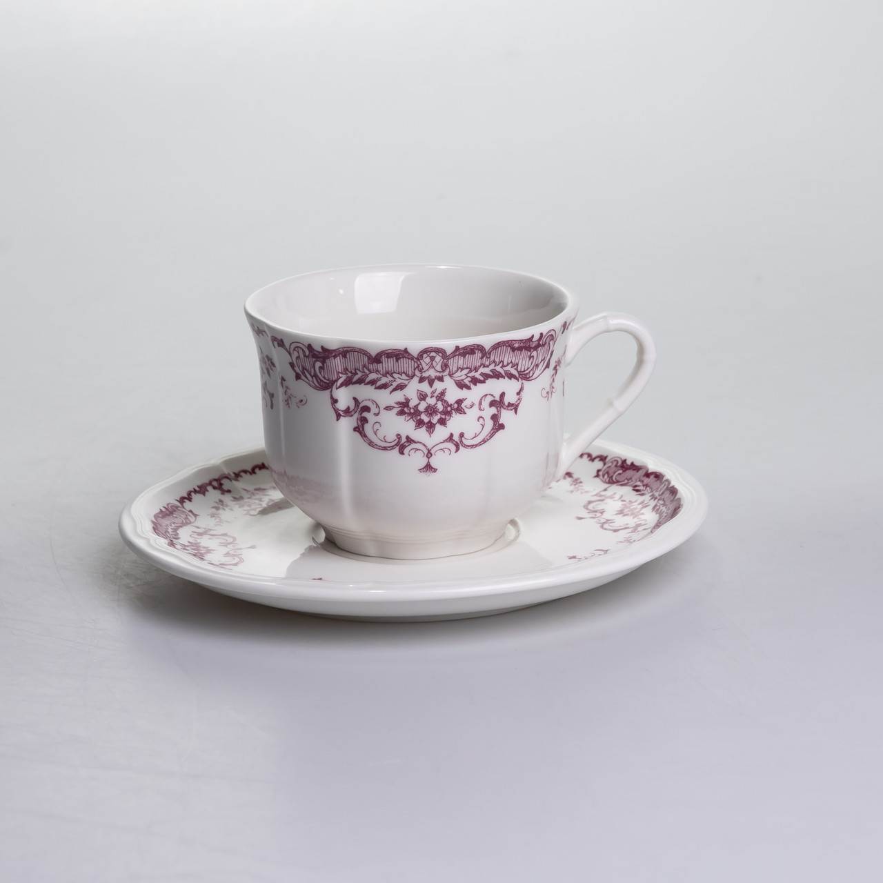 Столовий набір посуду тарілок і чашок 32 предмети на 6 персон «Бордовий Меандр» порцеляновий YY78-3A