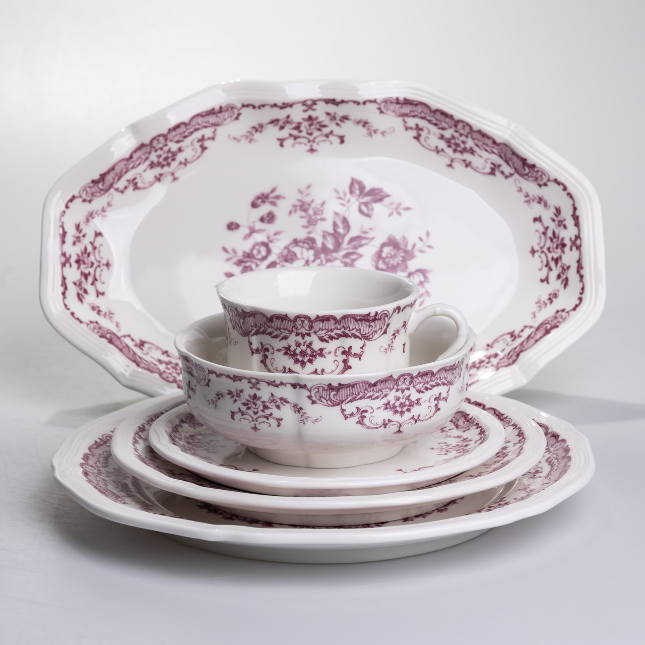 Столовий набір посуду тарілок і чашок 32 предмети на 6 персон «Бордовий Меандр» порцеляновий YY78-3A