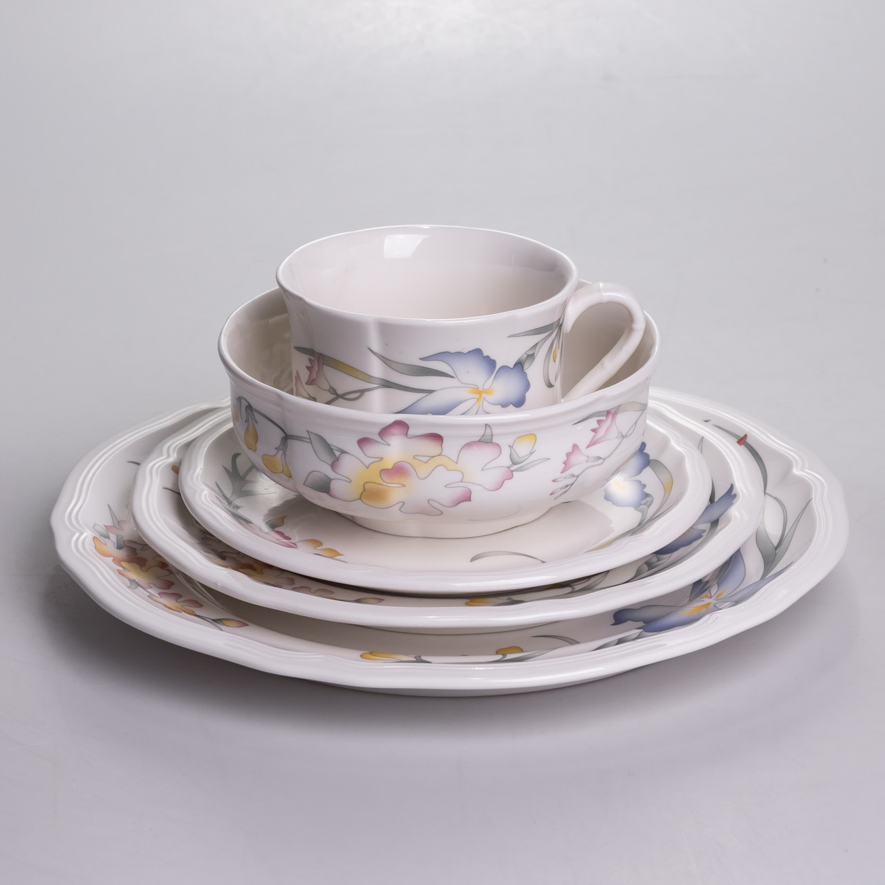 Столовий набір посуду тарілок і чашок 32 предмети на 6 персон Villeroy порцеляновий YY78-8A