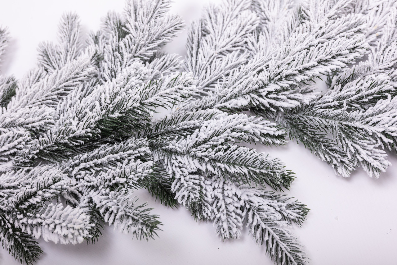 Хвойна лита гірлянда 2 м засніжені гілки ялинки TD-BRNCHSN2