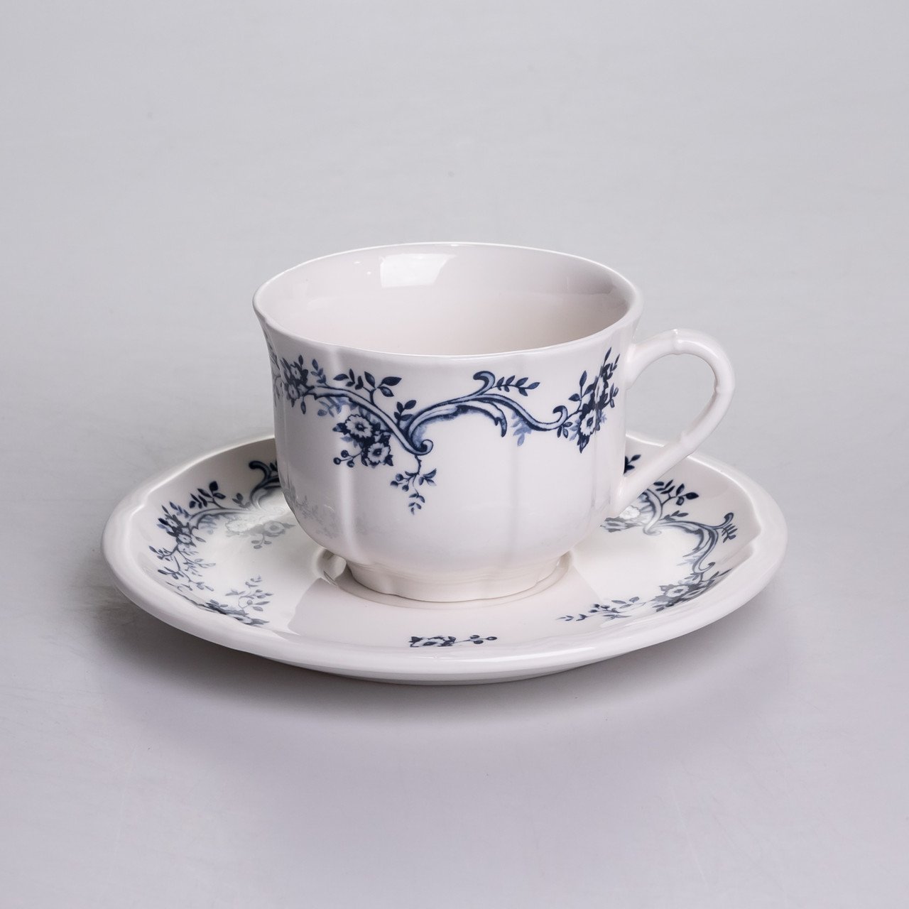 Столовий набір посуду тарілок і чашок 32 предмети на 6 персон Vintage порцеляновий YY78-10A