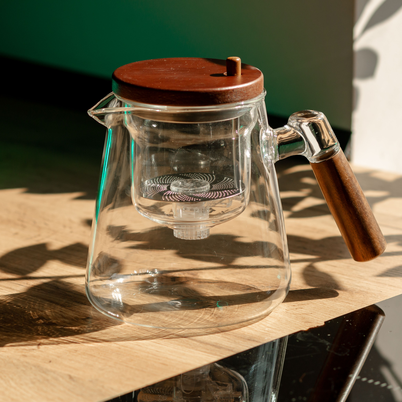 Заварник скляний для чаю 1 л чайник для заварювання з дерев'яною ручкою прозорий HP-34-7