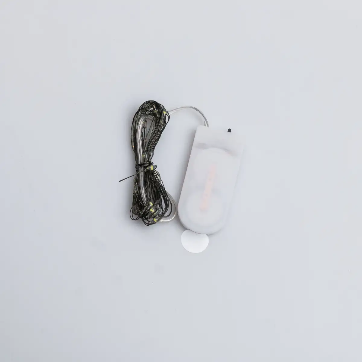 Світлодіодна гірлянда Роса 3 метри на батарейках 30 led нитка на зеленому дроті біла 30L3MGW