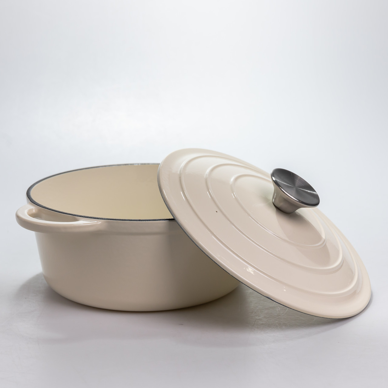 Каструля чавунна 2.5 л емальована з кришкою посуд для тушкування запікання томління кухонна Біла HP-1-14-WHITE