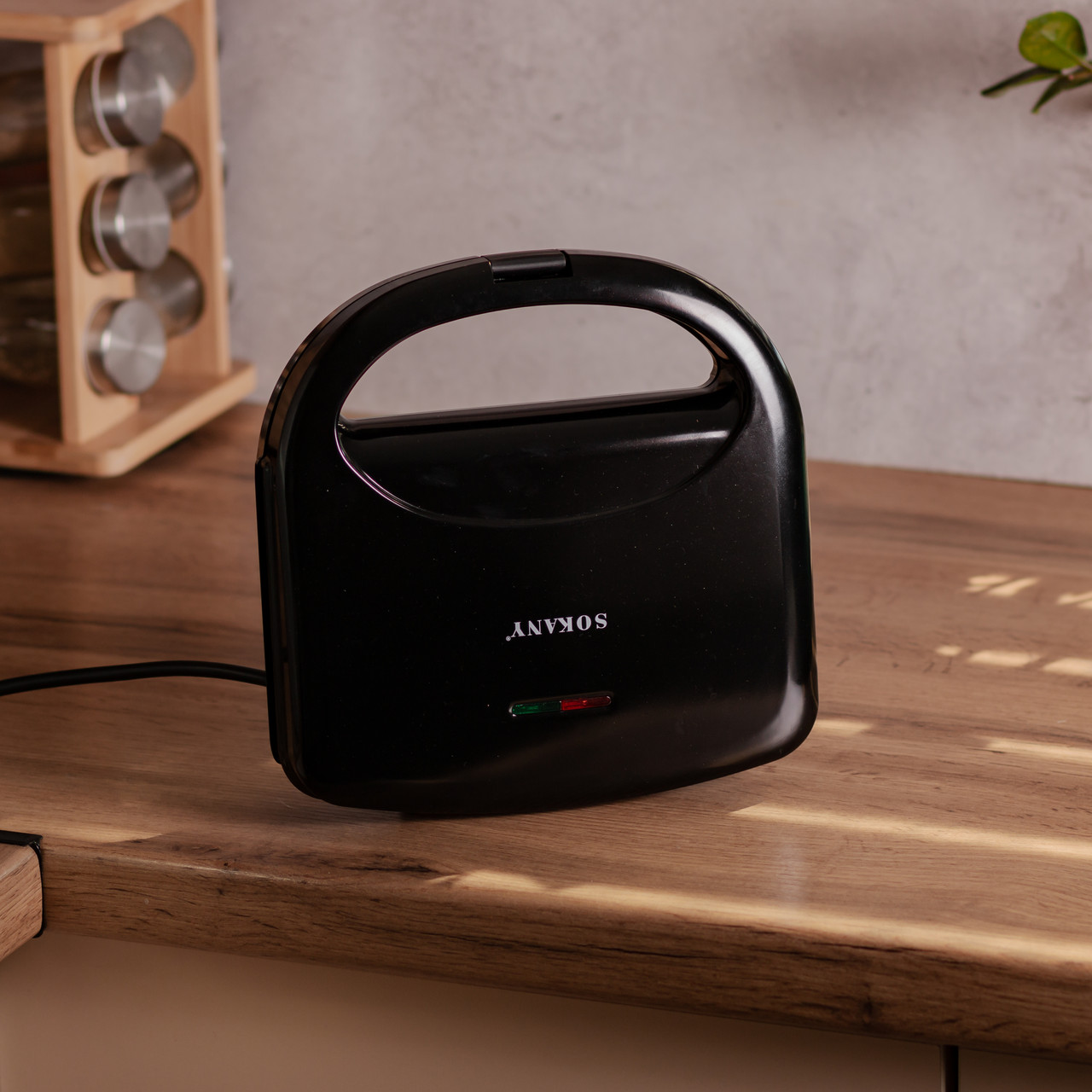 Вафельниця з антипригарним покриттям і подвійним нагріванням для бельгійських вафель 750 Вт Sokany SK-08074